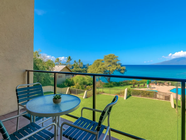 Luxury Maui Retreat in Kahana - Perfect for Large Groups